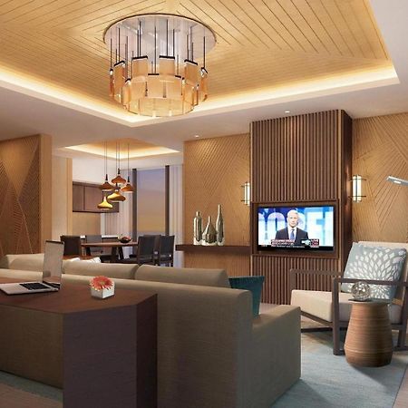 The Rinra Hotel Makassar Exterior photo